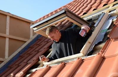 Pose de fenêtres de toit Velux à Courry